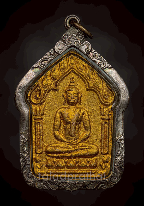 พระขุนแผนผงพรายกุมาร พิมพ์ใหญ่ หลวงพ่อสาคร วัดหนองกรับ รุ่นทอดผ้าป่า ปี 2546(2)
