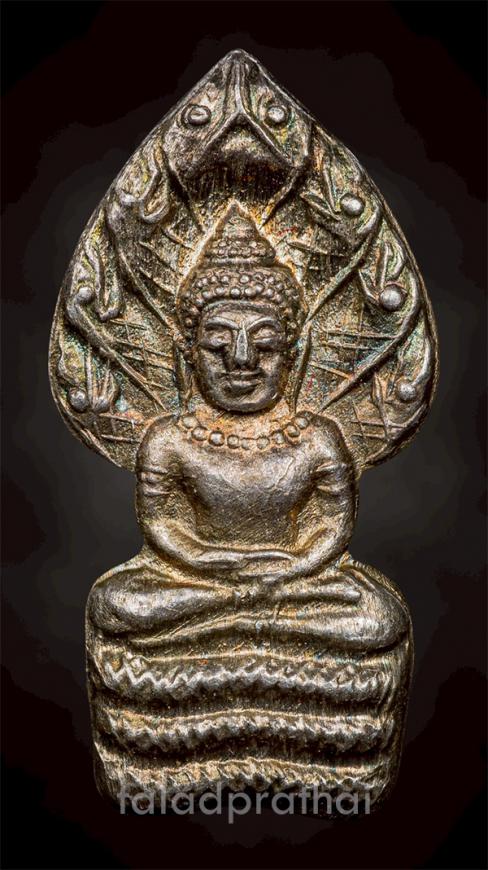 ปรกใบมะขามหลวงพ่อคูณ รุ่นเสาร์ ๕ คูณพันล้าน เนื้อเงิน ปี 2537